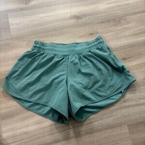 Lululemon Hotty Hot Short Long 4" Frosted Pine Women Size 6